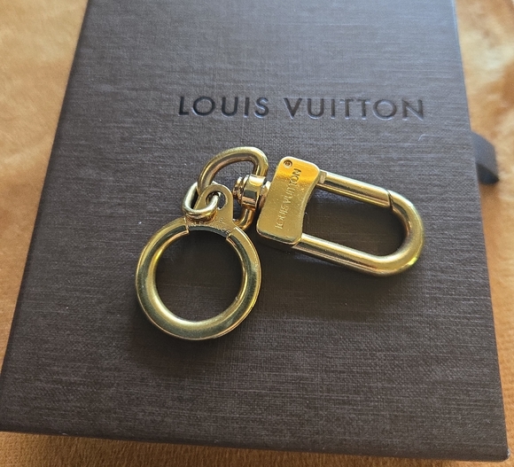 Louis Vuitton Other - Louis Vuitton Full Inclusion Gold Key Holder